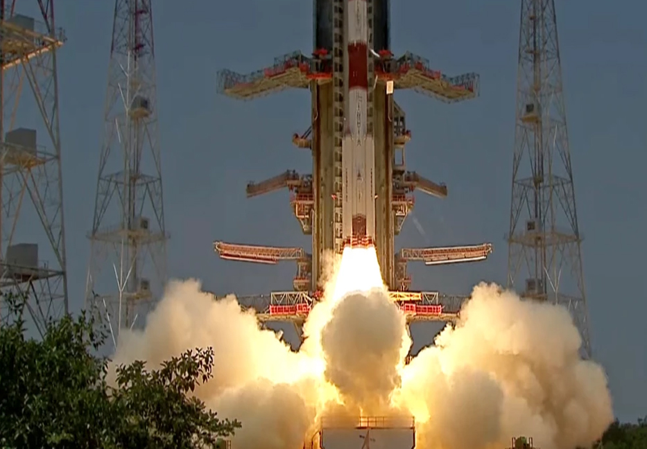 India launches spacecraft to study Sun after successful moon landing 

