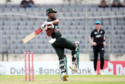 Bangladesh all out for 171 in 3rd ODI against New Zealand