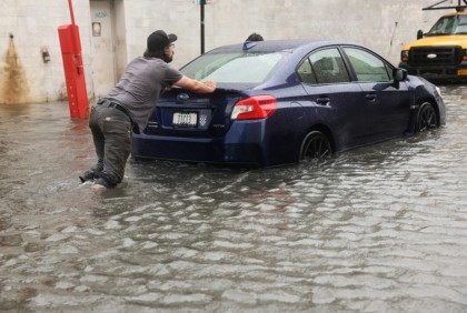 New York flooded by heavy rains, subway partly paralyzed