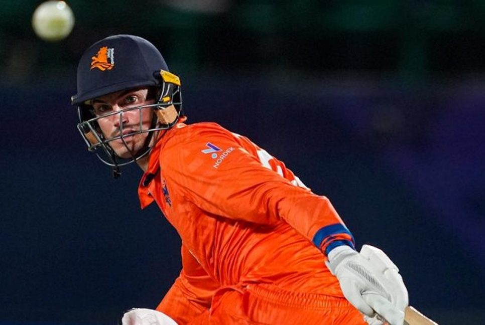 Netherlands elect to bat against Sri Lanka