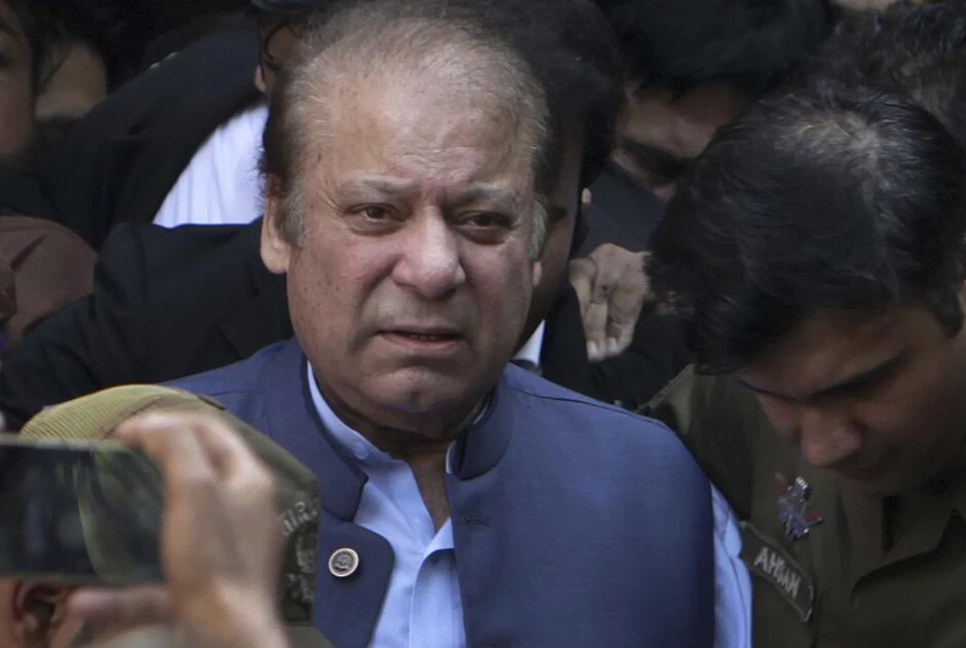 Nawaz Sharif returns Pakistan ahead of vote