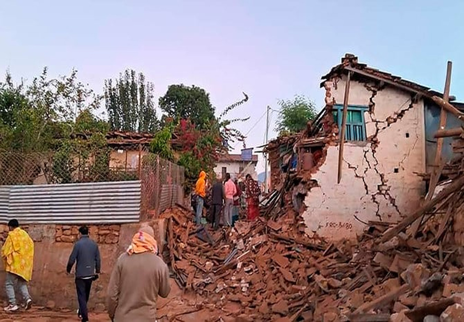 Rescue efforts for Nepal earthquake called off