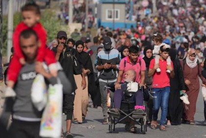 Thousands flee Israeli attacks in northern Gaza