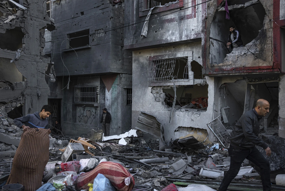 Gaza death toll tops 17,700