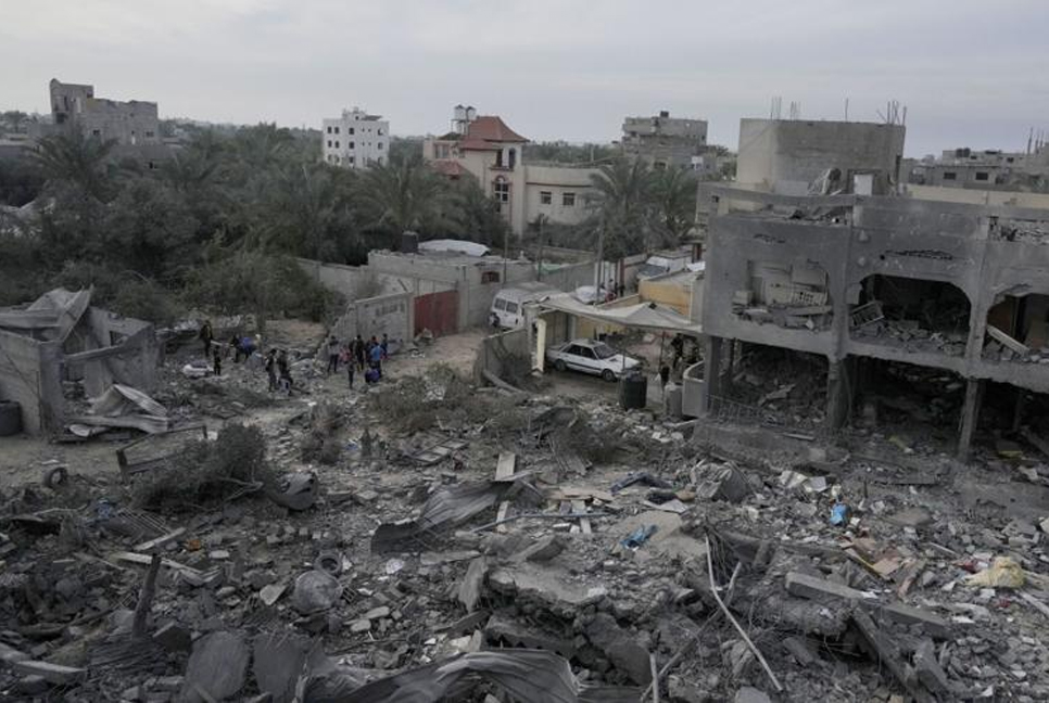 Battles rage across Gaza as Israel indicates it's willing to fight for months