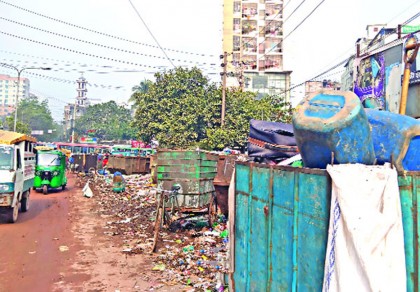 Old Dhaka inhabitants face acute urban life problems 