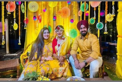 Moushumi Hamid ties the knot