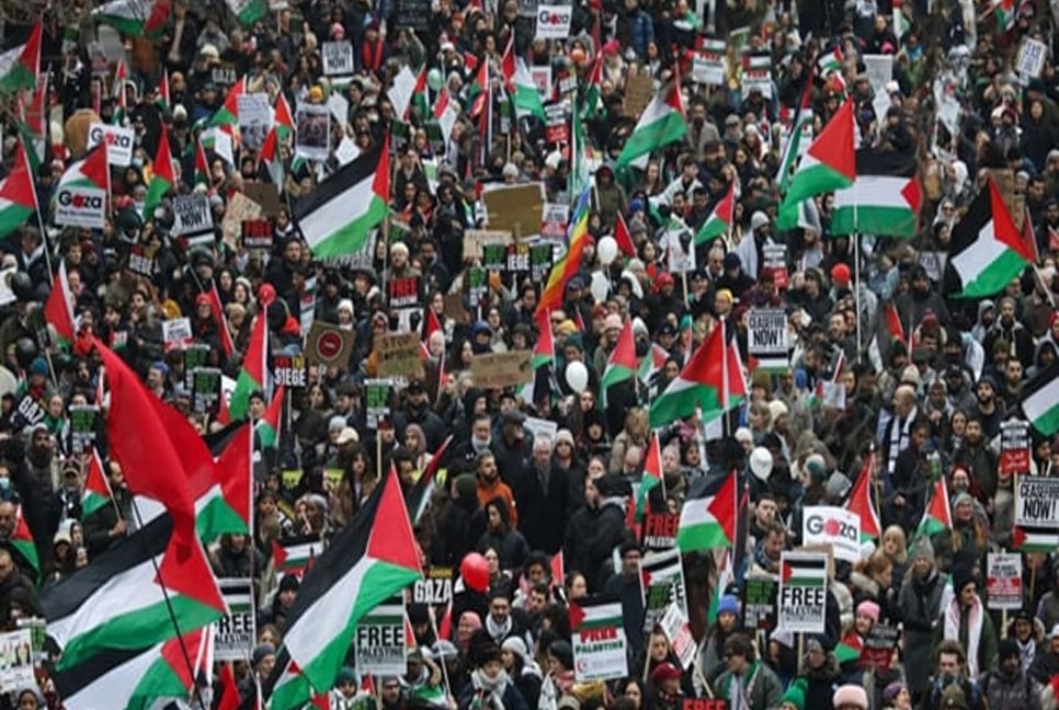 Thousands march in Washington, London demanding immediate cease-fire in Gaza