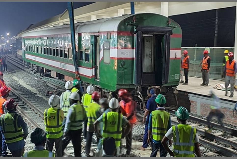 Train movement between Dhaka and north resumes