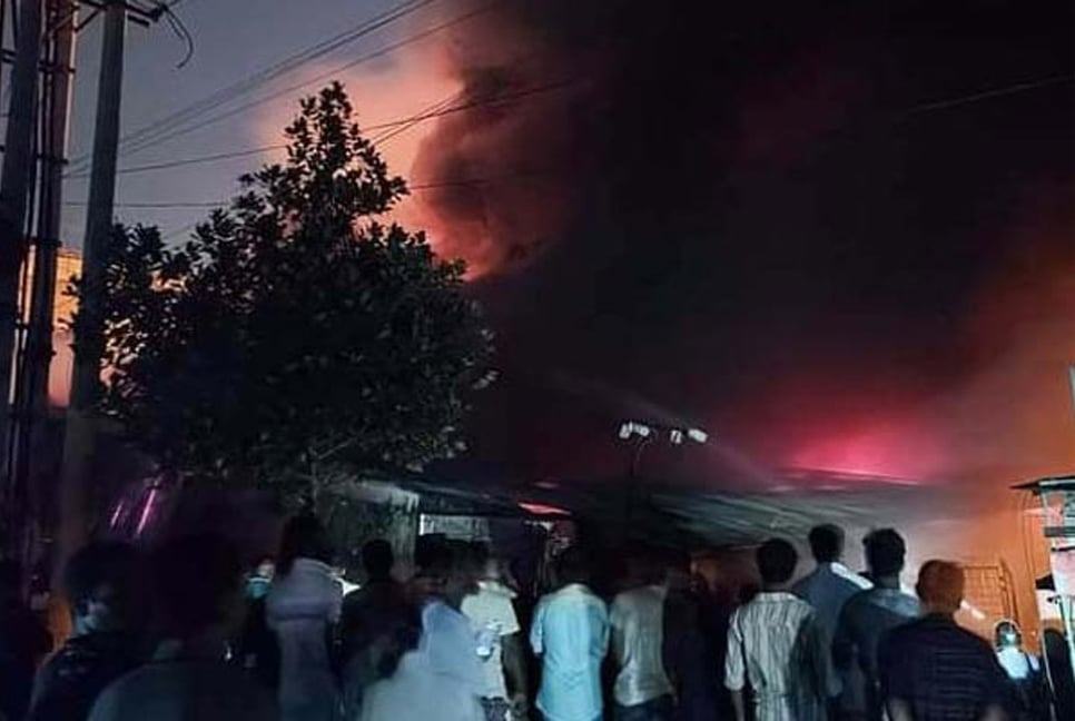 Narayanganj kitchen market fire under control, 150 shops gutted