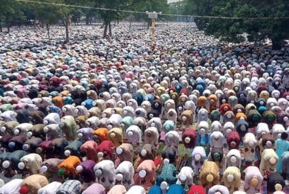 Sholakia Eidgah sees record turnout of 6 lakh Muslims