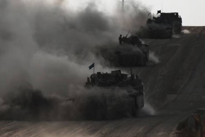 Israel seizes Gaza's entire border with Egypt