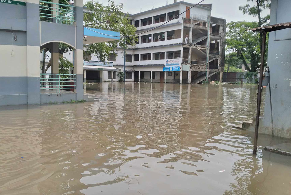 Flash flood leaves over 5 lakh people stranded in Sylhet