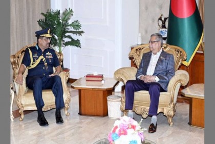 Air force chief pays farewell call on President