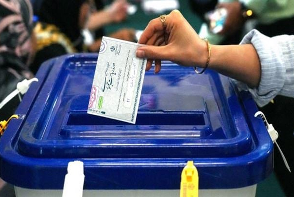 Reformist, ultraconservative, both lead Iran presidential vote

