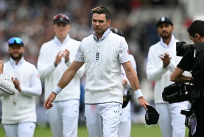 Anderson bows out of Test cricket a winner as England thrash West Indies