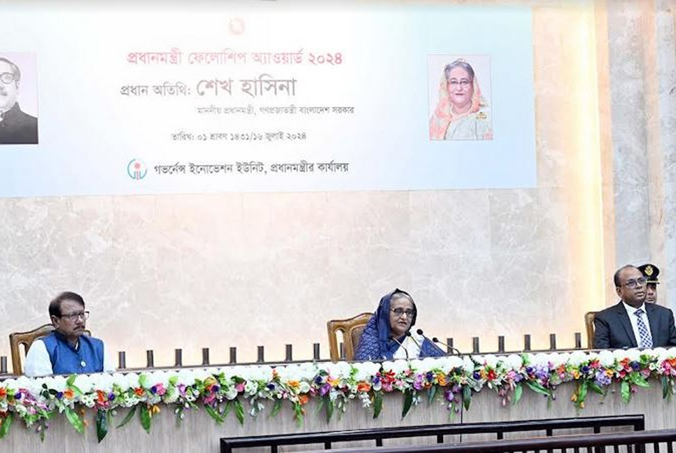 We have to show highest honour to freedom fighters: PM