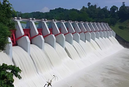 16 gates of Kaptai Hydropower Plant opened as water levels cross danger mark