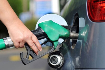 Govt decreases price of petroleum fuels