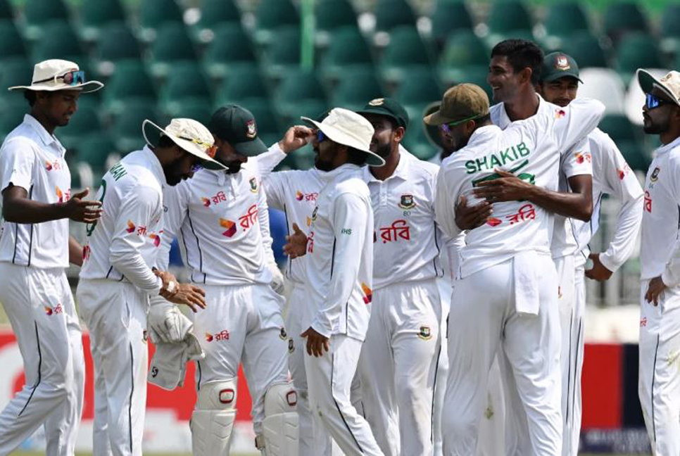 Bangladesh need 185 to win series over Pakistan