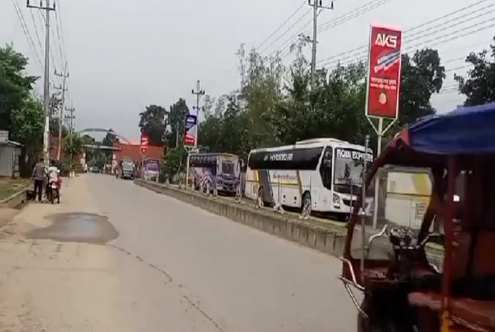 72-hour roads, waterways blockade underway in CHT