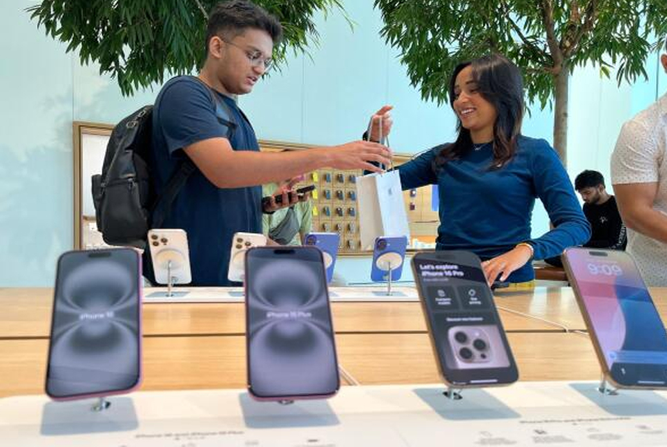 iPhone 16 craze in UAE rises as  customers rush to get the latest Apple device every year