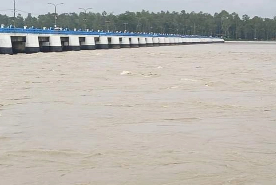 Flashflood: 25,000 people stranded in Lalmonirhat