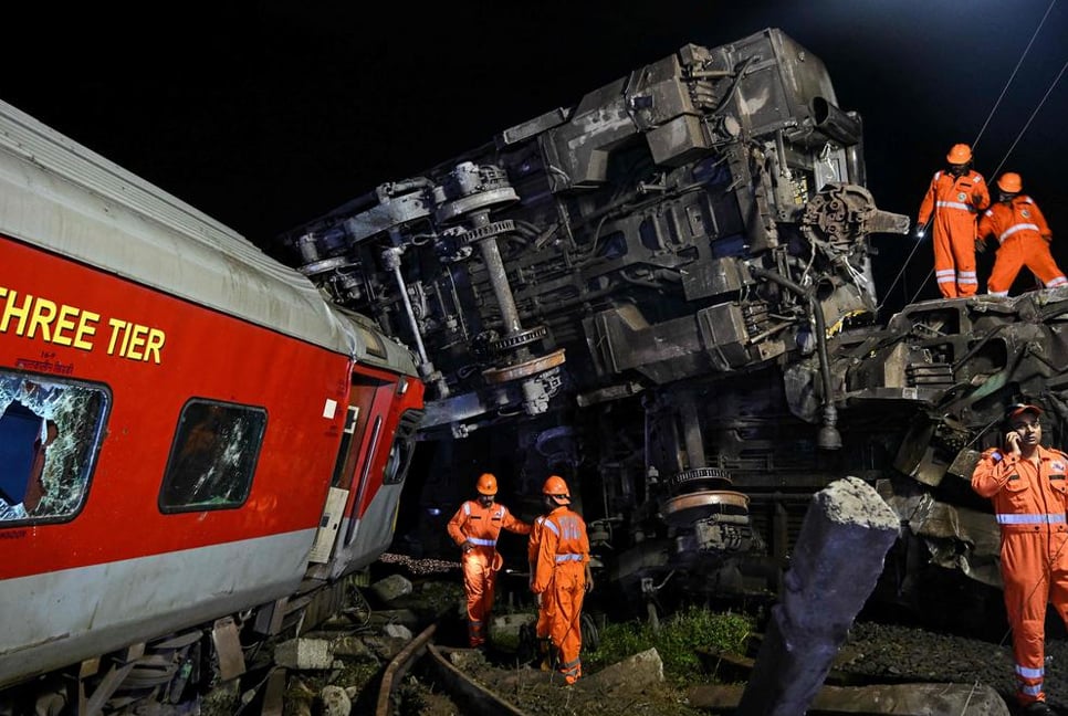 Train accident in India: 12 coaches derailed leaving 19 injured