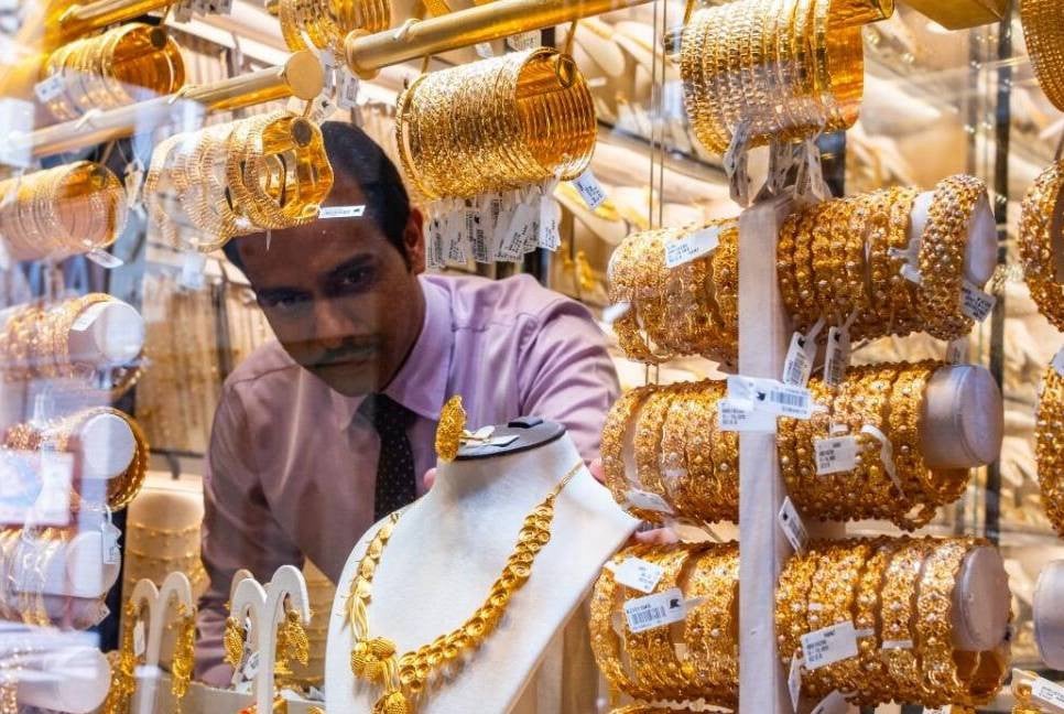 22K gold crosses Dh300 per gram as prices hit new all-time high