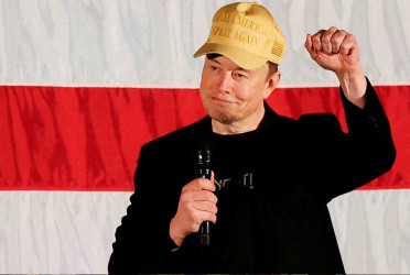 Elon Musk promises to award $1m every day to Trump-supporter voters