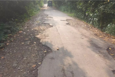 3 lakh people suffering due to unfit road in Moulvibazar