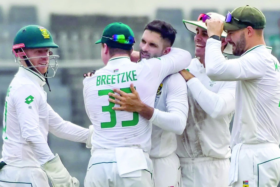 South Africa beat Bangladesh by 7 wickets