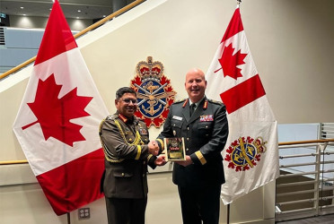 Army chief discusses defence cooperation, visa facilitation with Canada