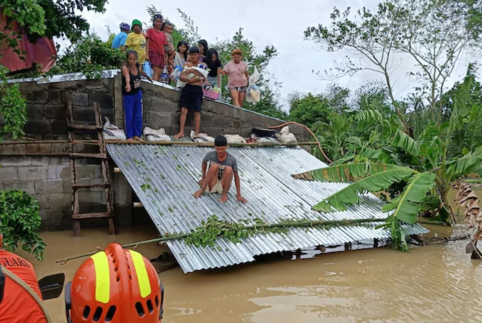 Storm “Trami” killed at least 82 people in Philippines