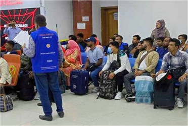 Another 30 Bangladeshi set to return from Lebanon on Monday