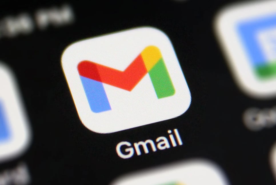 Google adds AI email drafting tool to Gmail web