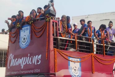 SAFF Women’s Champions greeted with open-roof bus procession in city