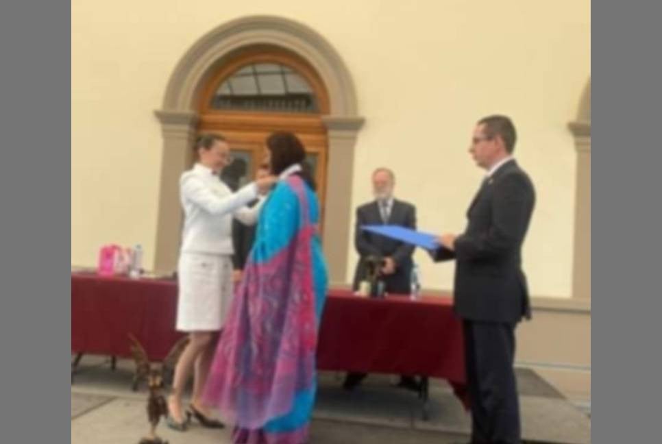 Ambassador Abida honoured by Mexico's National Museum of History