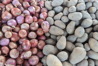 Onion, potato prices continue to soar