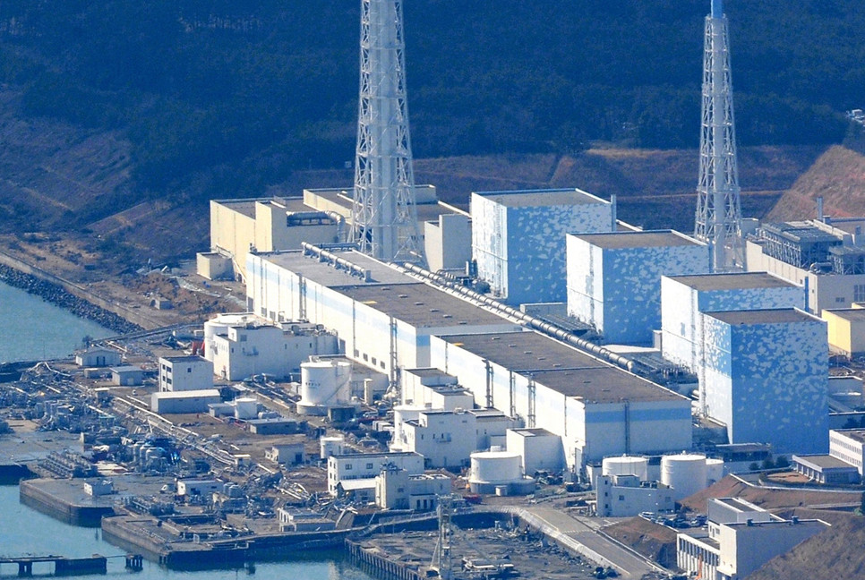 Japanese nuclear reactor restarts after 13 years, then shuts down again