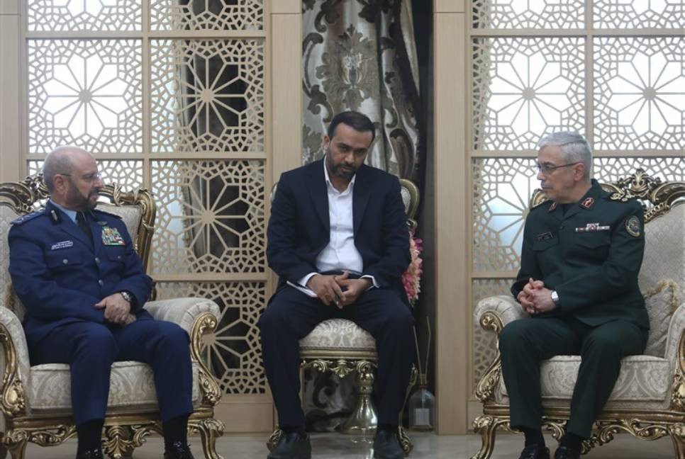 Top Iranian, Saudi generals meet in Tehran