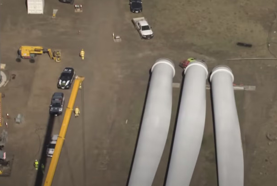 Man crushed to death by fan blade at Australian wind farm