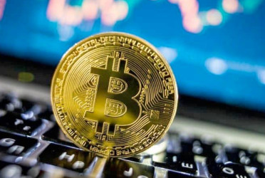 Bitcoin surpasses $81,000 for first time