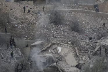 Israel kills 79 people in Palestine, Lebanon