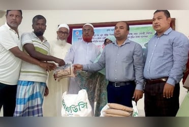 2,840 farmers receive free seeds and fertilizers