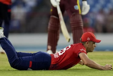 England wins 3rd T20 against West Indies by 3 wickets to clinch 5-match series