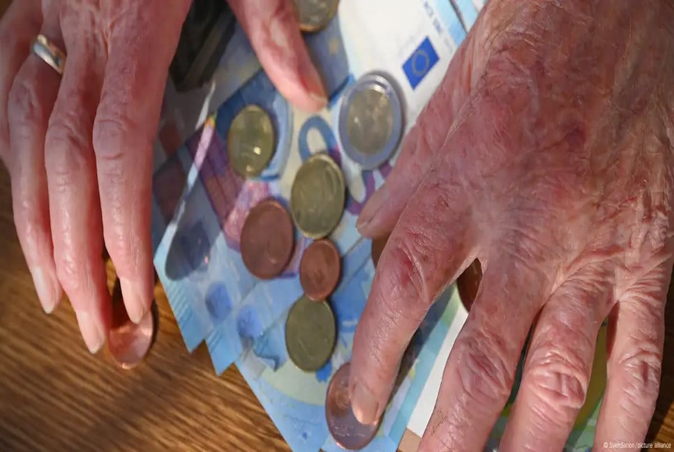 32 lakh pensioners at risk of poverty in Germany