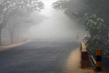 Dense fog in Panchagarh as temperature drops to 15°C