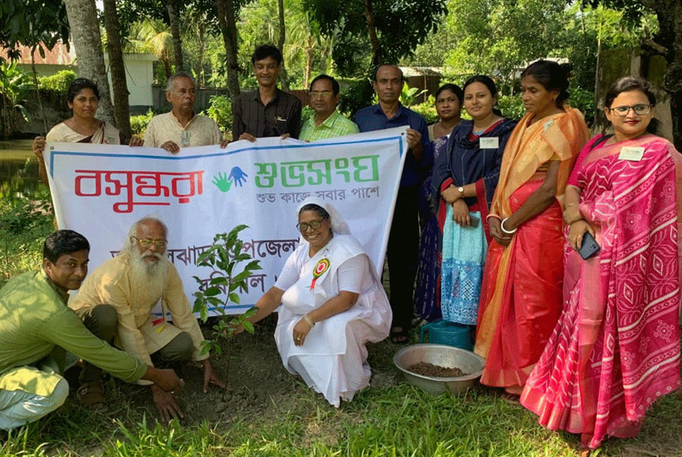 Bashundhara Shuvosangho plants tree in Agailjhara