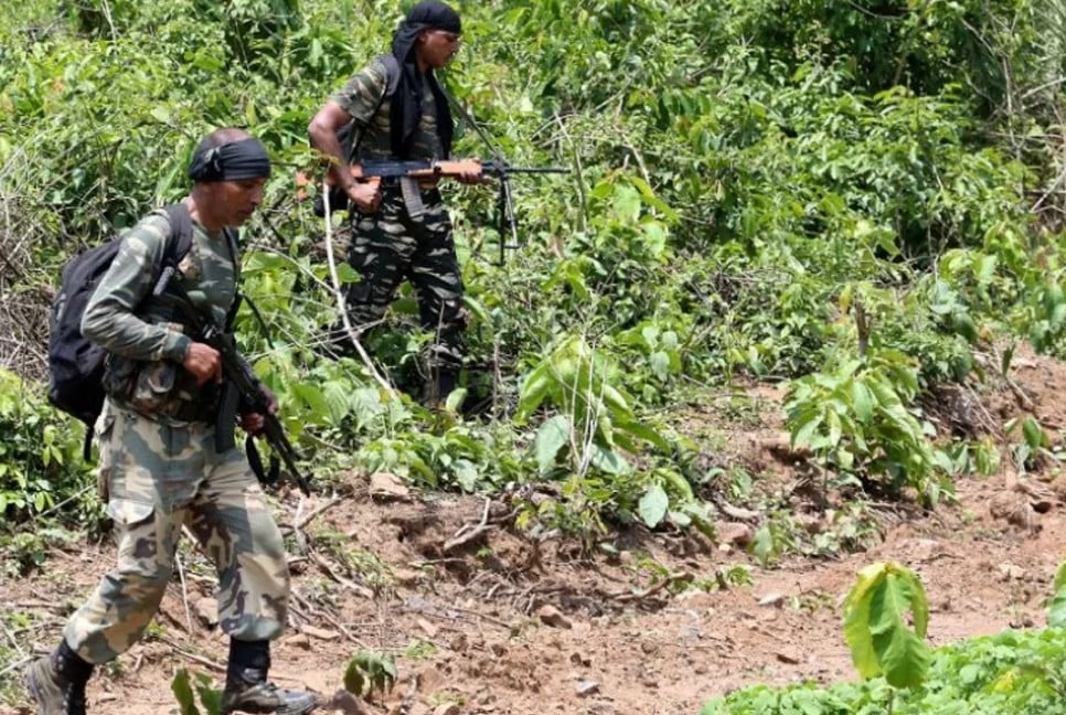 Indian commandos kill 10 Maoist rebels